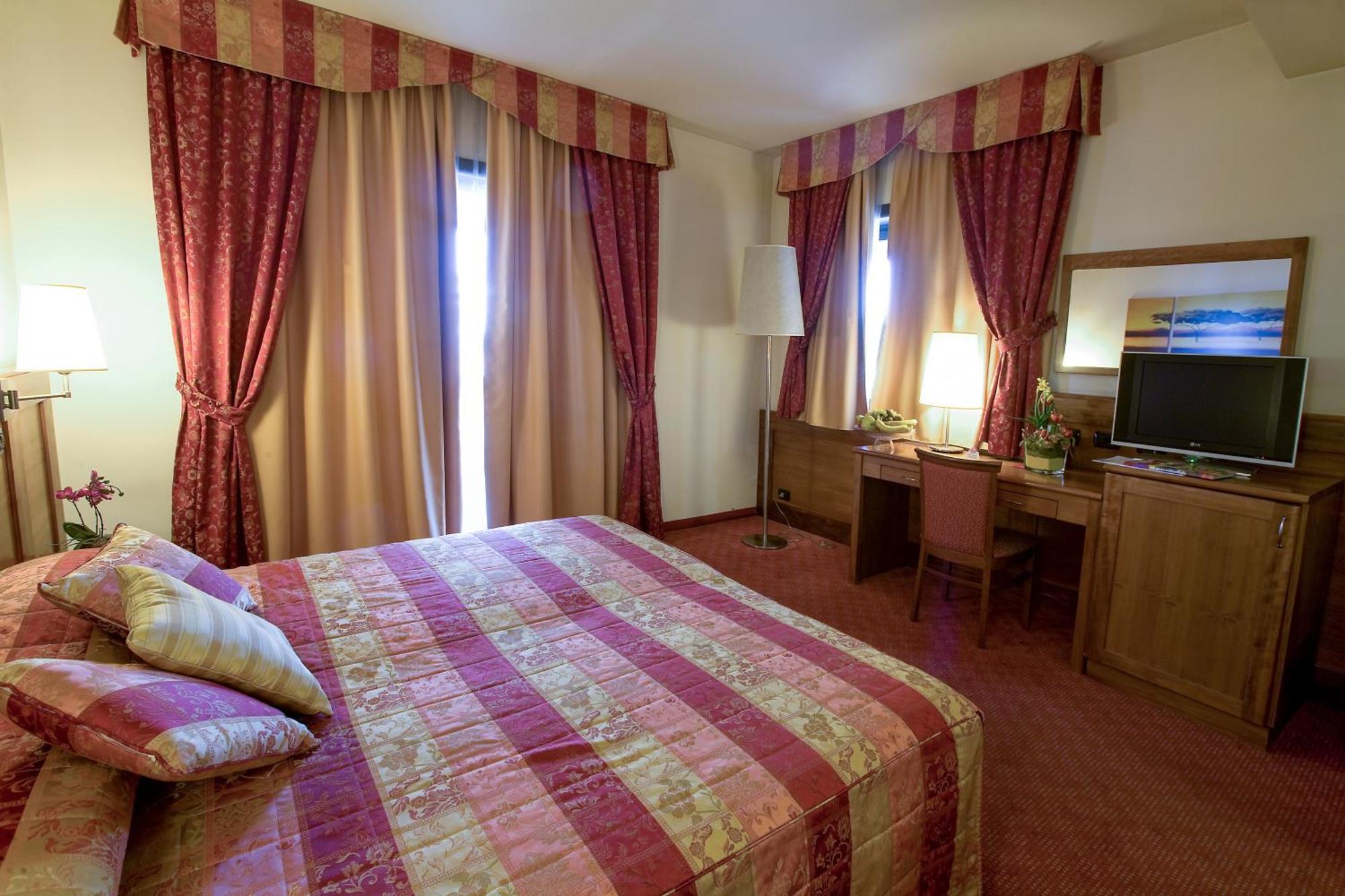 Hotel Master Турин Номер фото